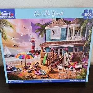 ON THE BEACH 1000 PIECE WHITE MOUNTAIN PUZZLE